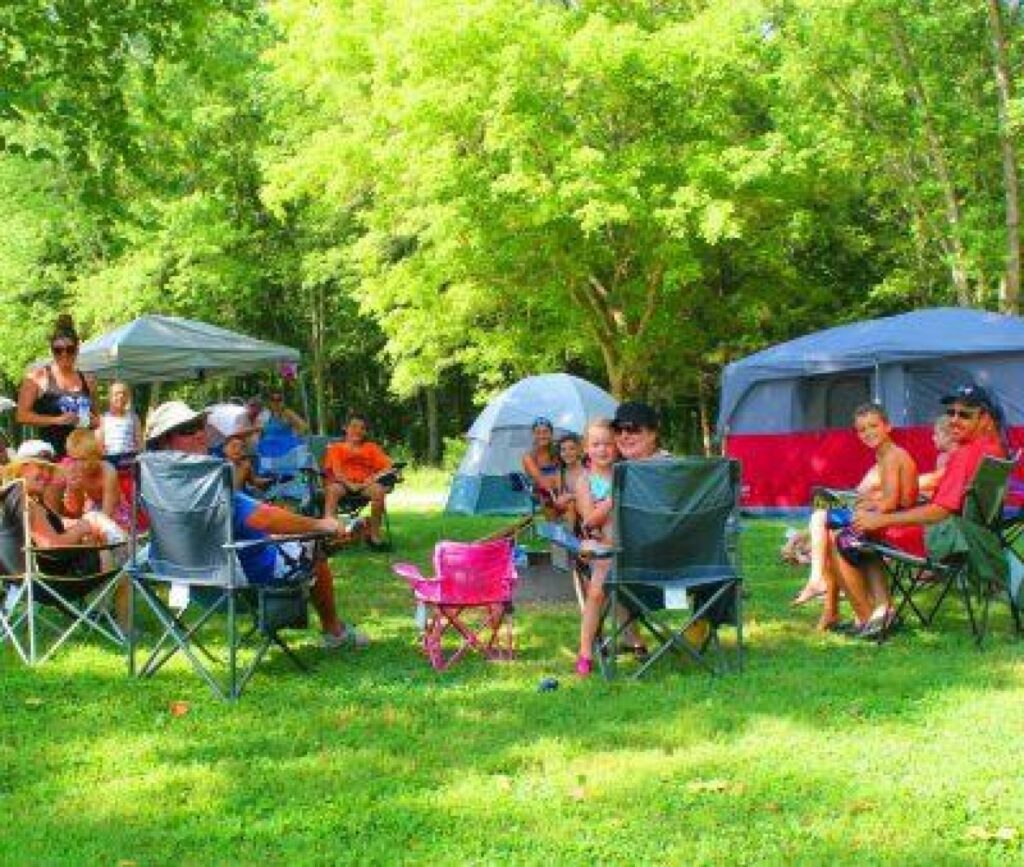Family Area RV Sites – Pull-Through site at Ozark Outdoors Riverfront Resort