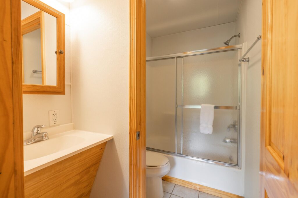 Bathroom of the River’s End – Motel at Ozark Outdoors Riverfront Resort