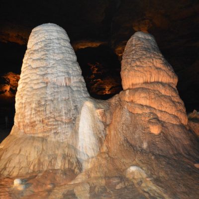 The-Twins-at-Onondaga-Cave-State-Park-Leasburg-Missouri-400x400 (1)